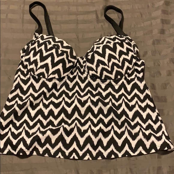 VENUS Other - Venus swimsuit top